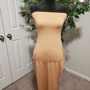 NWOT- Basic Sleeveless Tube Top Strapless Bodycon Dress